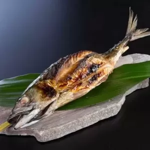5月3日焼き鯖1本焼きご注文承ります。のサムネイル
