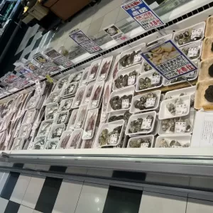 7時25分春日店鮮魚売場写真のサムネイル